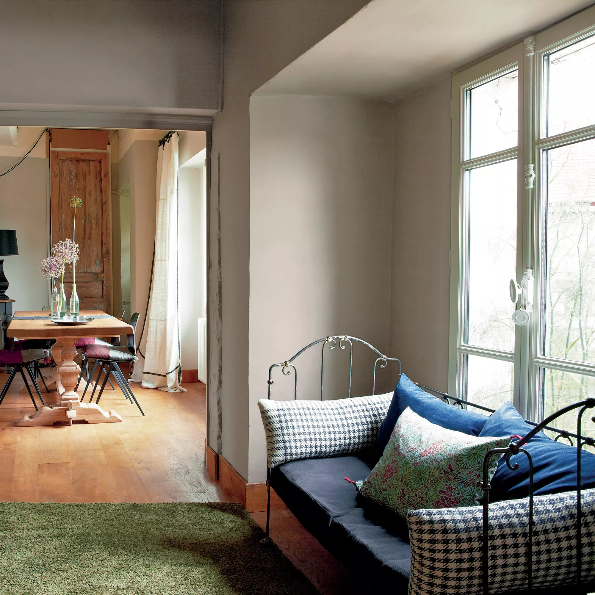 Farrow & Ball Estate Charleston Gray No.243 Eggshell Paint, 750ml 4 Farrow & Ball Estate Charleston Gray No.243 Eggshell Paint, 750ml - Image 4